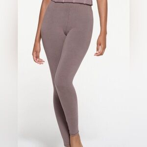 SKIMS High Waisted Outdoor Leggings - Zinc NWT